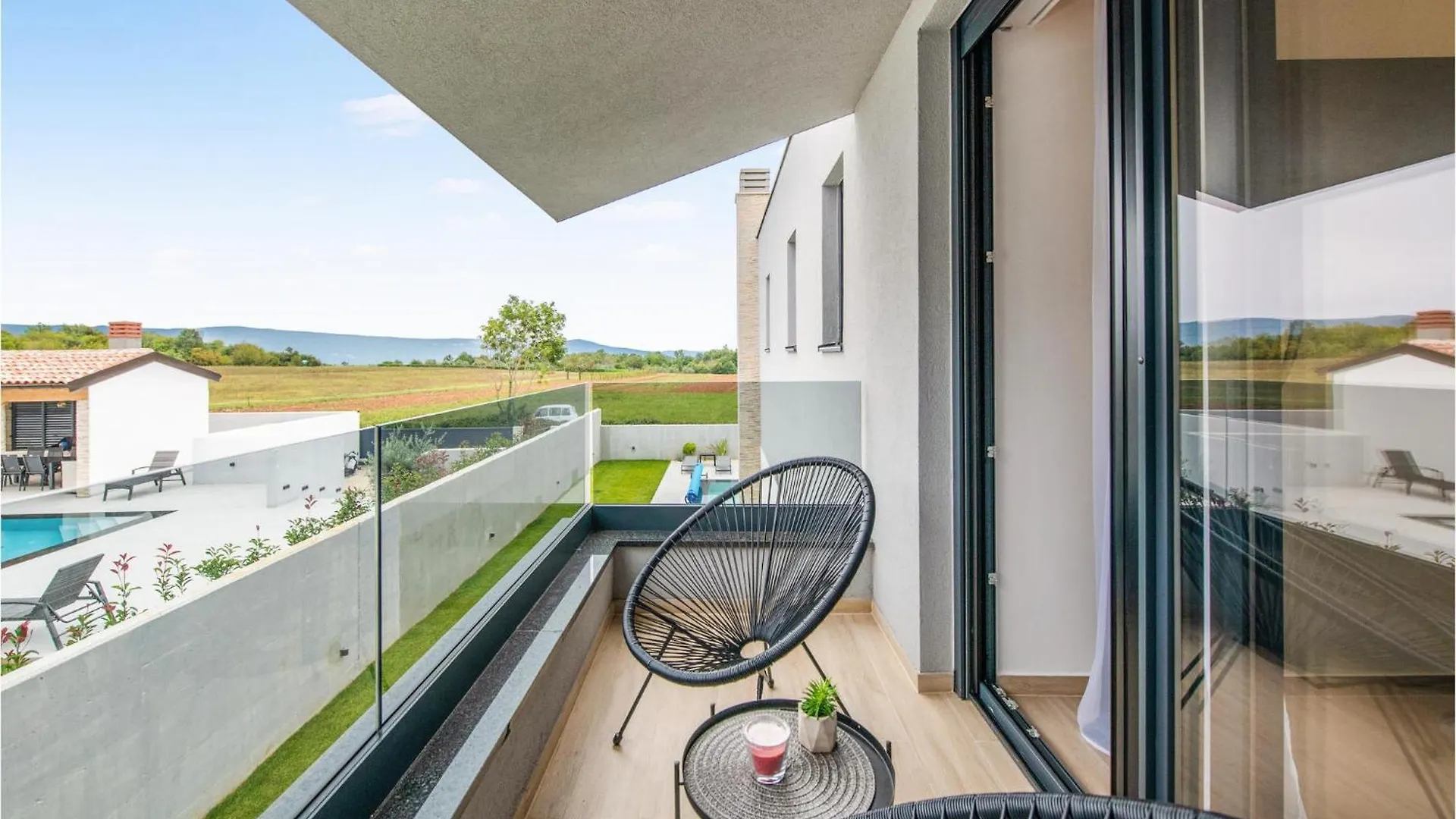 4 Bedroom Beautiful Home In Rebici 0*,  Croatia