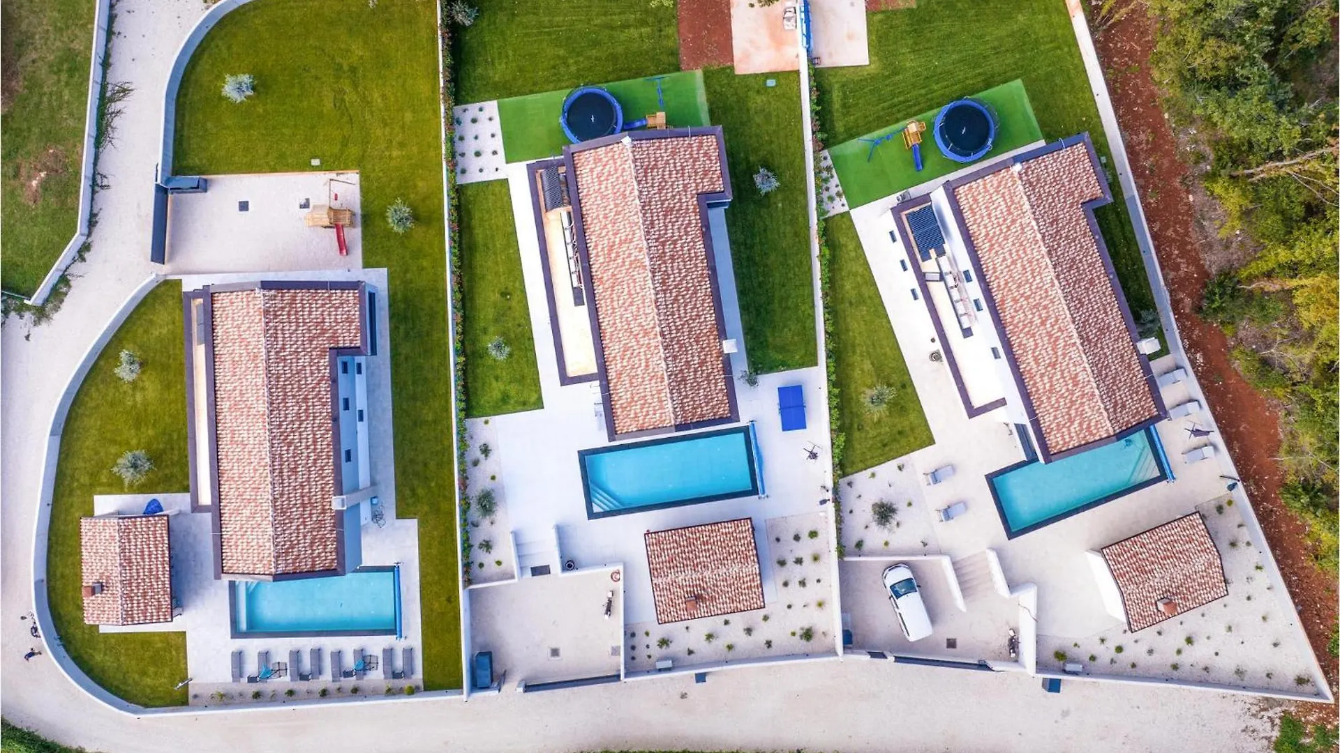 4 Bedroom Beautiful Home In Rebici Holiday home