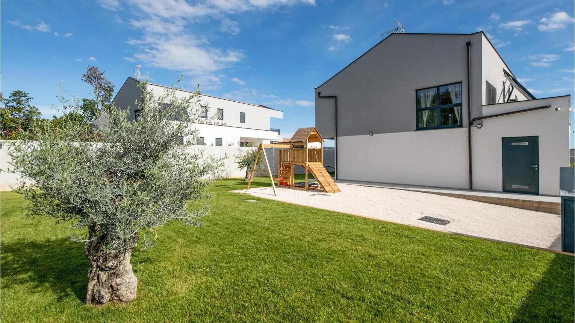 Holiday home 4 Bedroom Beautiful Home In Rebici Croatia
