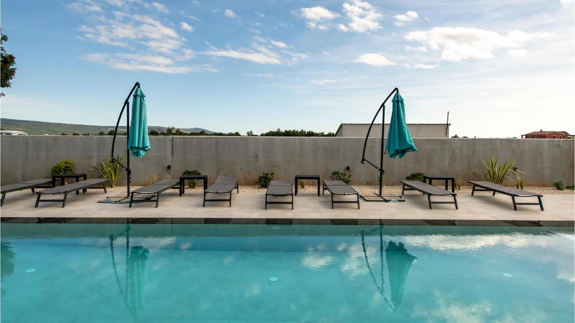 Holiday home 4 Bedroom Beautiful Home In Rebici